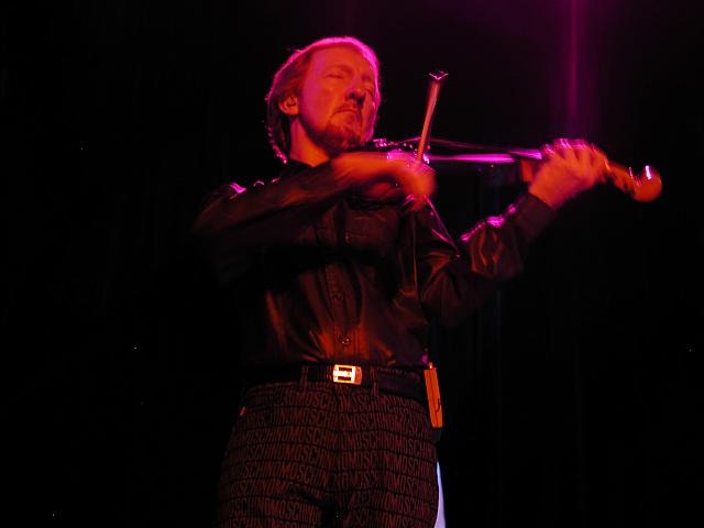 Mik on violin